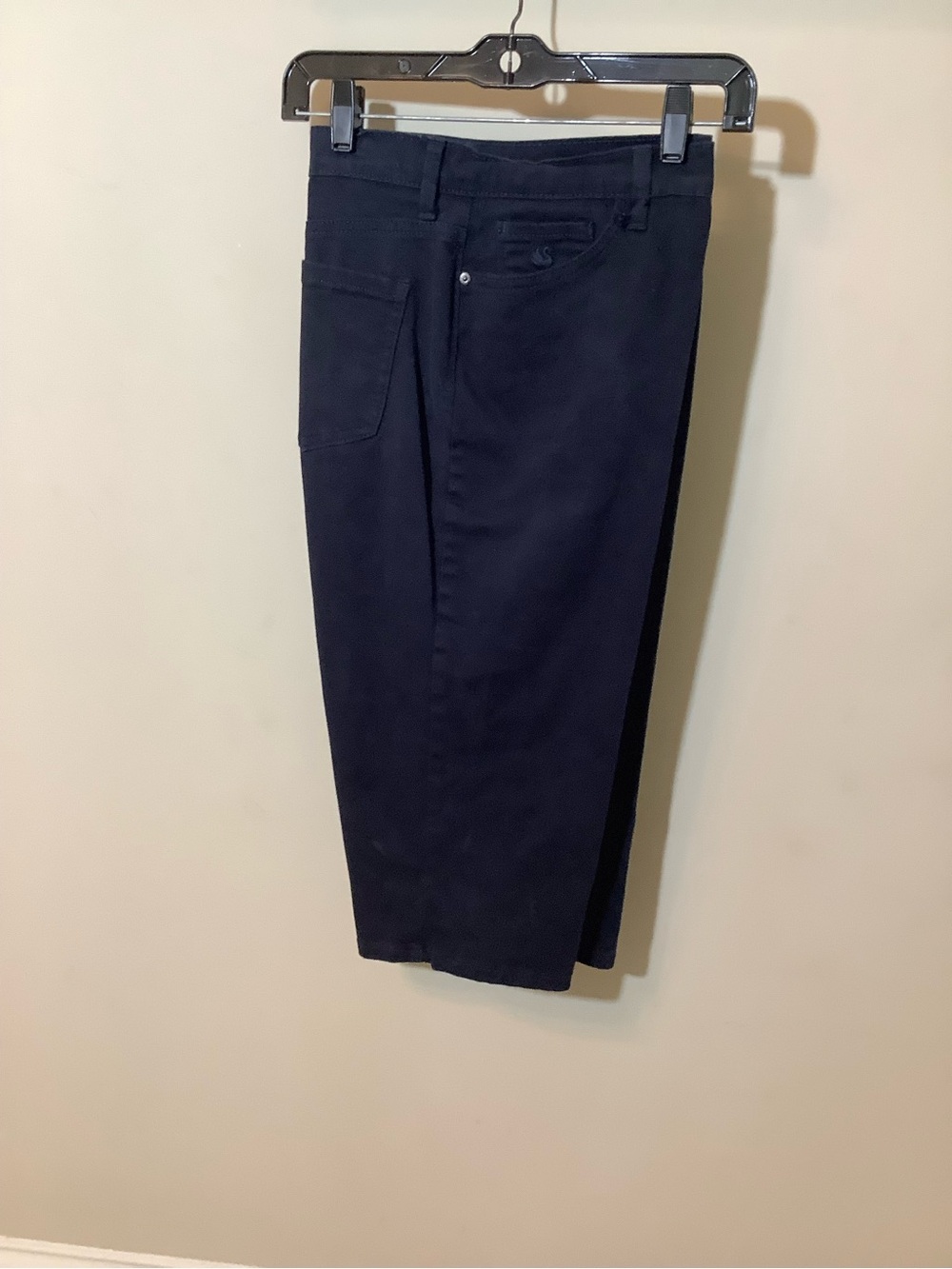 Gloria Vanderbilt Dark Navy Cropped Capris